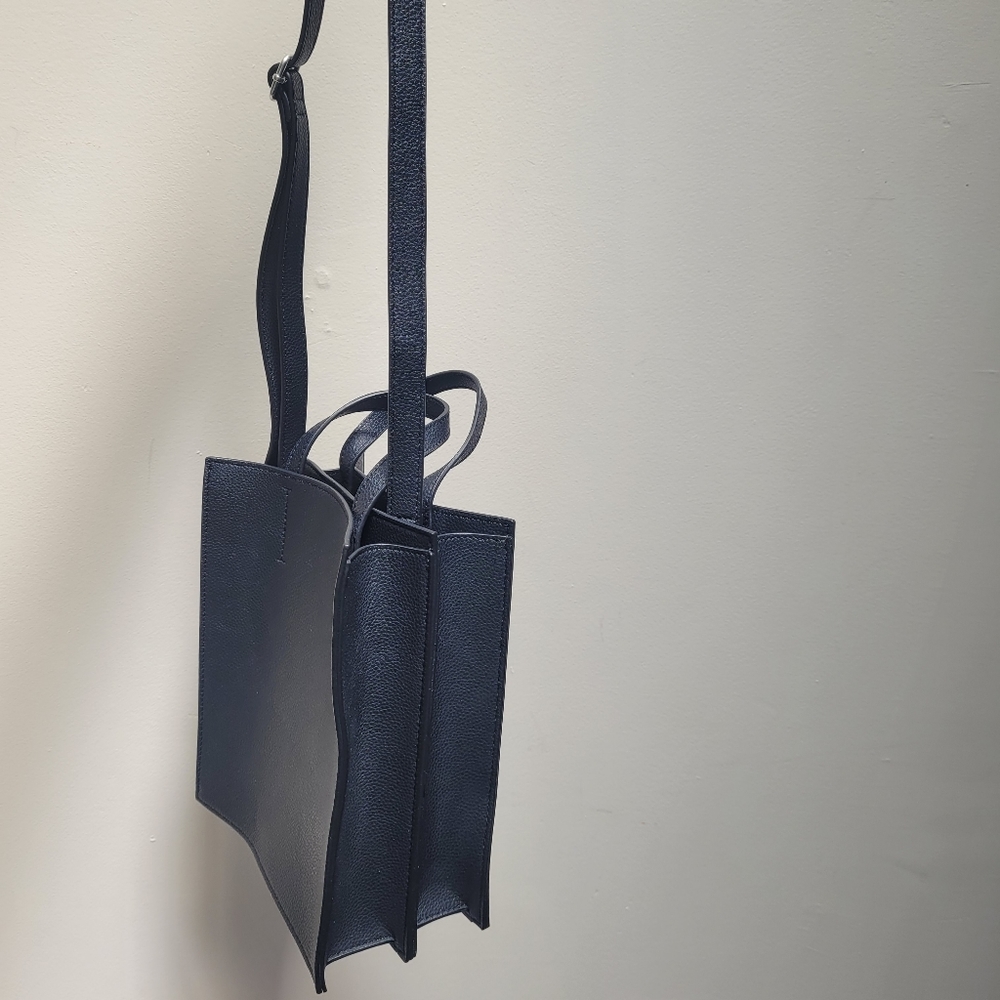 UNIQLO Crossbody Bag/Purse